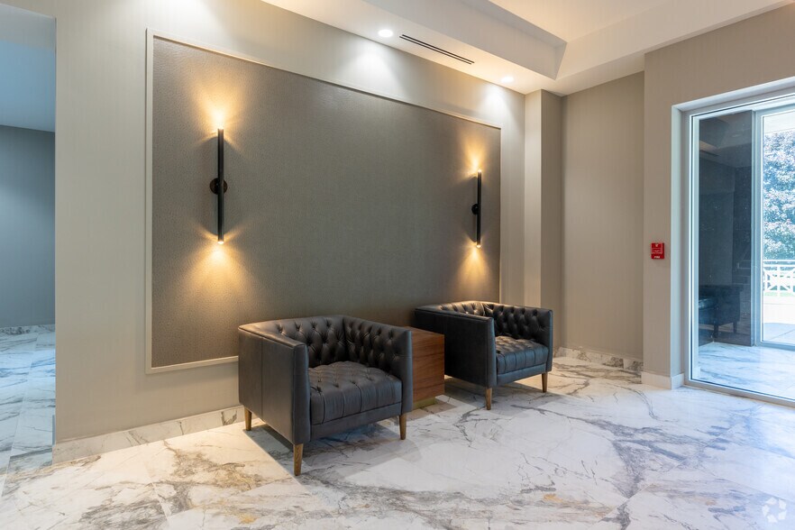 More Photos Of 645 W Grand River Ave, Howell Medical For Lease