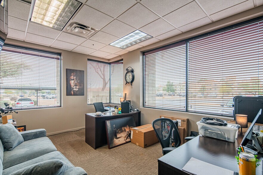 More Photos Of 12515 W Bell Rd, Surprise Office For Lease