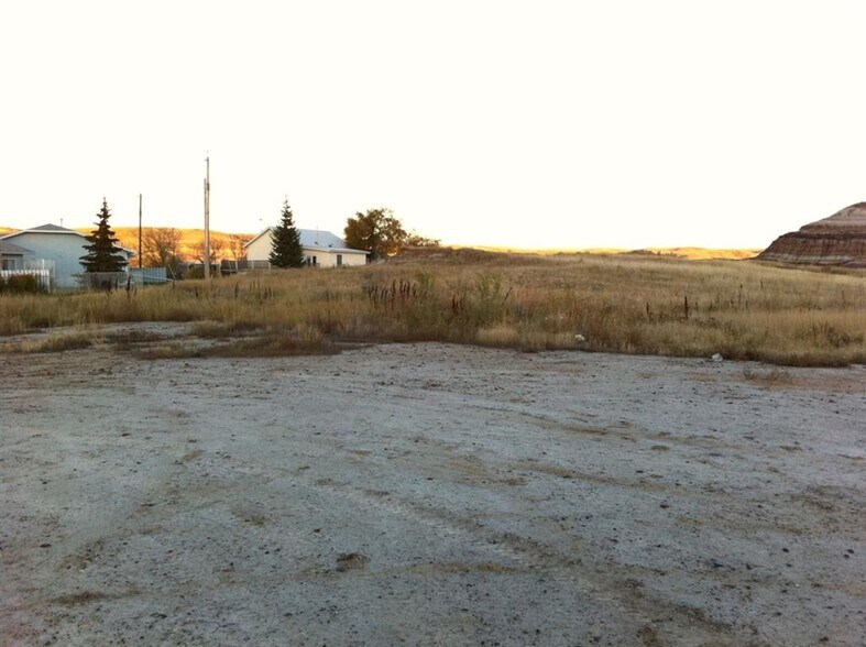 More Photos Of 660 Elgin Hill Rd, Drumheller Land For Sale