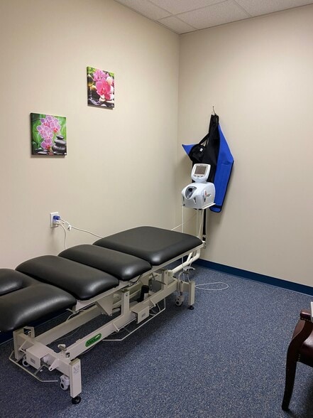 More Photos Of 335 Roselane St NW, Marietta Medical For Lease