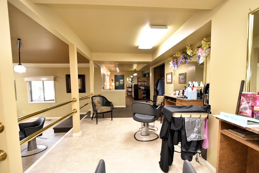 More Photos Of 11522 Davis St, Grand Blanc Office Residential For Sale