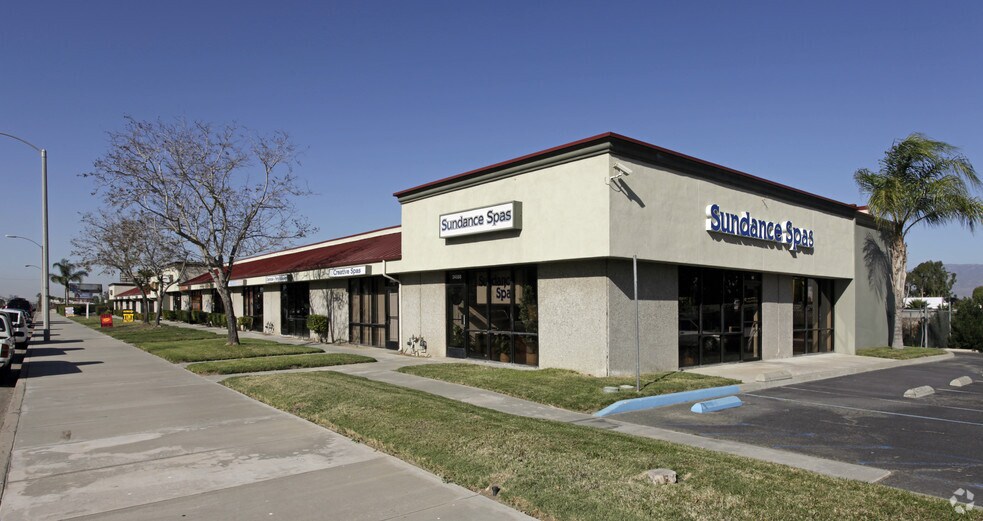 More Photos Of 24530-24588 E Redlands Blvd, Loma Linda Showroom For Lease