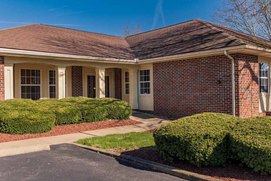 More Photos Of 7222 Day Ave SW, Navarre Medical For Lease