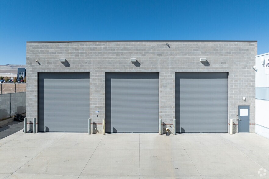 More Photos Of 6101 W 9790 S, West Jordan Warehouse For Lease