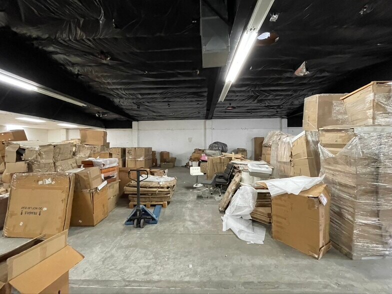 More Photos Of 370-390 S I St, San Bernardino Warehouse For Lease