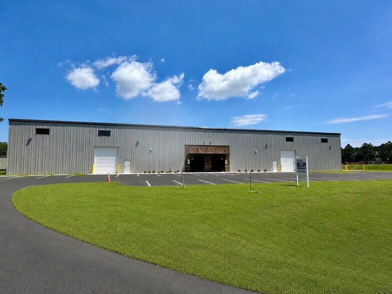 More Photos Of 155 Innovation Way, New Bern Warehouse For Lease