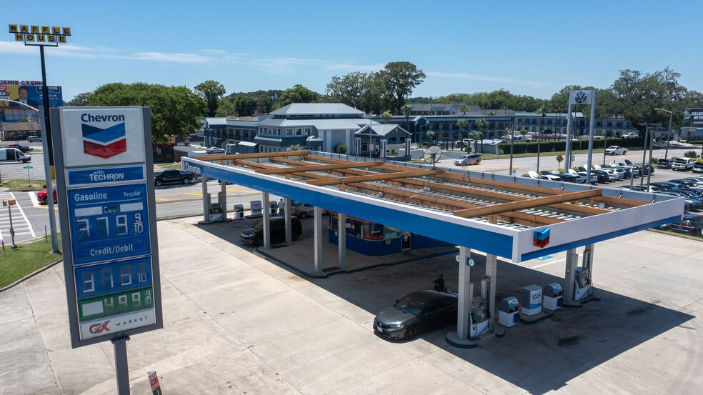 Primary Photo Of 7203 Abercorn St, Savannah Convenience Store For Sale