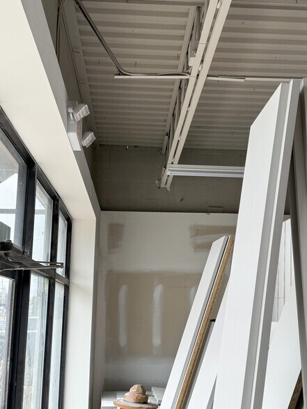 More Photos Of 16771-16777 E 13 Mile Rd, Fraser Freestanding For Sale