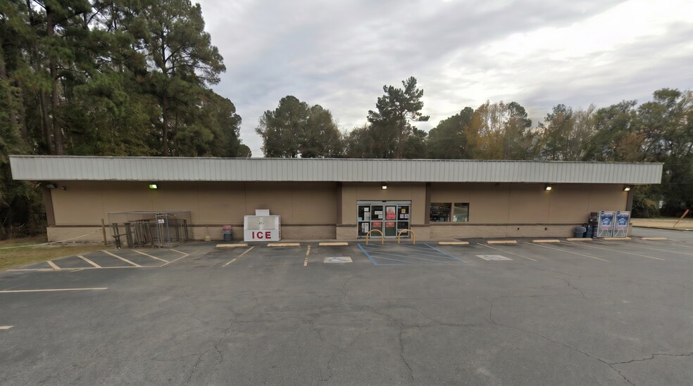 Primary Photo Of 8524 Us Highway 280 E, Ellabell Freestanding For Lease