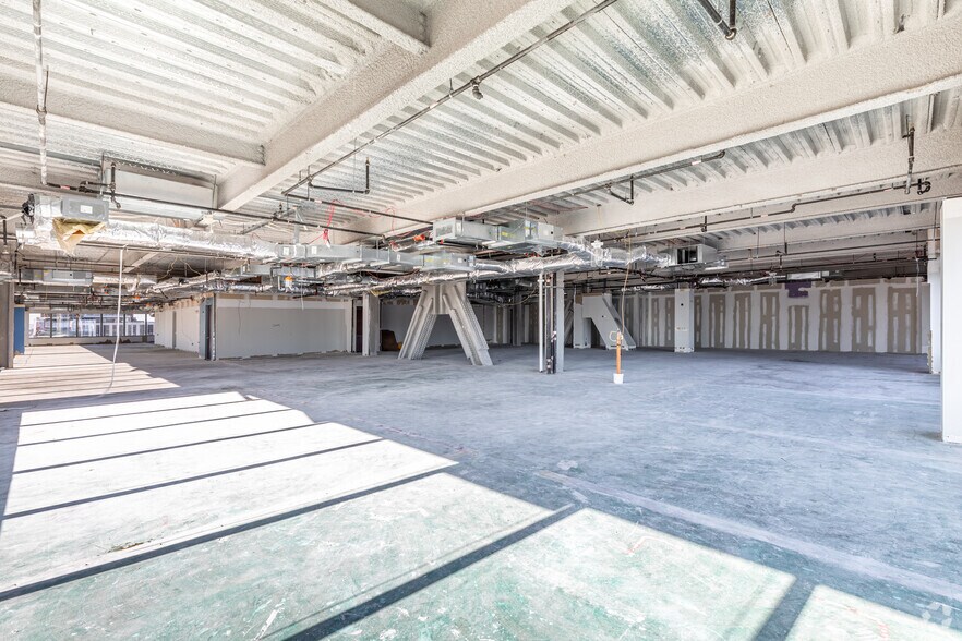 Photo of 15th Floor Ste 