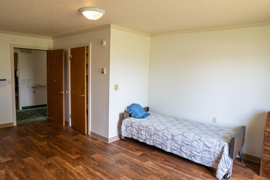 More Photos Of 80007 US Highway 87, Lewistown Congregate Senior Housing For Sale