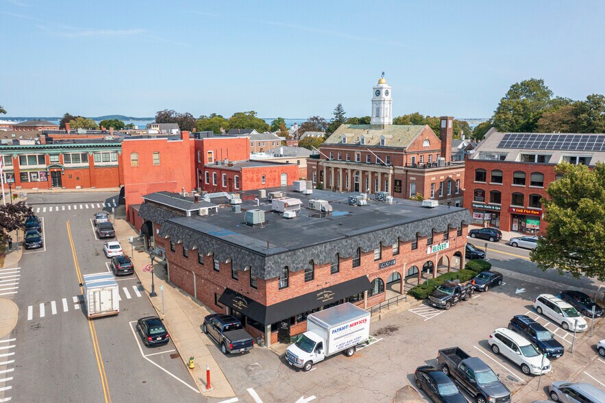 More Photos Of 15 Main St ex, Plymouth Storefront Retail Office For Lease