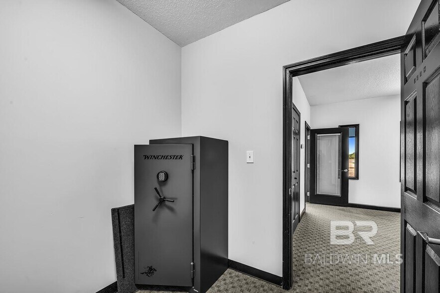 More Photos Of 20870 State Highway 59, Robertsdale Freestanding For Lease