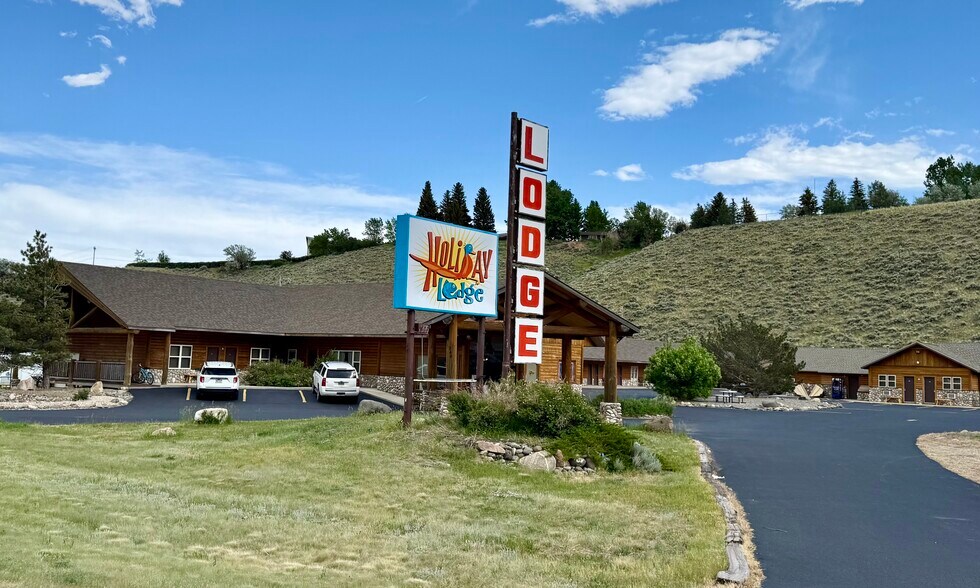 More Photos Of 244 W Yellowstone Ave, Cody Hotel For Sale