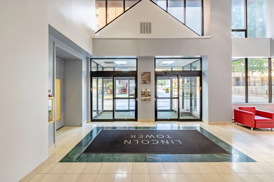 More Photos Of 520 S 2nd St, Springfield Apartments For Sale