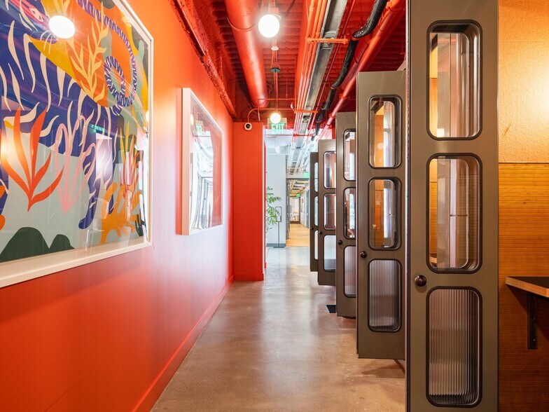 More Photos Of Two Embarcadero Ctr, San Francisco Office For Lease