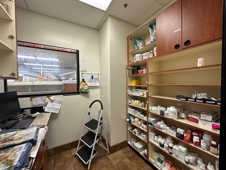 More Photos Of 15-301 Ranch Dr, Milpitas Unknown For Lease