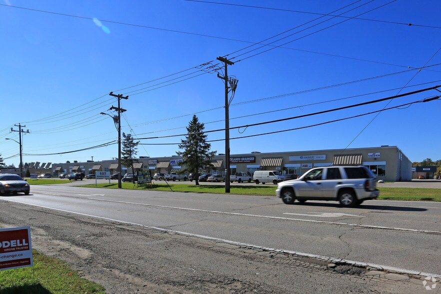 More Photos Of 107 Manitou Dr, Kitchener Warehouse For Lease