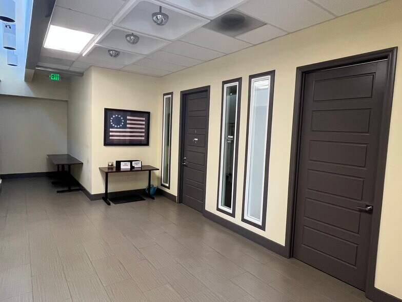 More Photos Of 149 W Yokuts Ave, Stockton Office For Lease