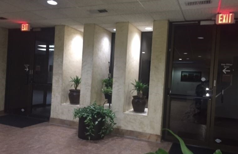 More Photos Of 1001 W Euless Blvd, Euless Medical For Lease
