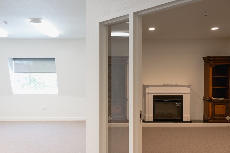 More Photos Of 220 S Church St, Lodi Freestanding For Lease