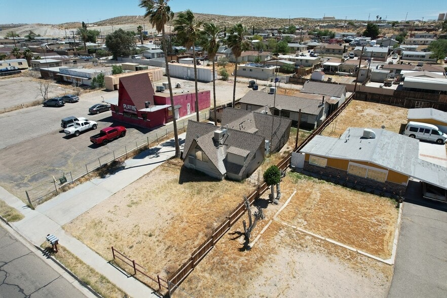 More Photos Of 25567 Main St, Barstow Multifamily For Sale