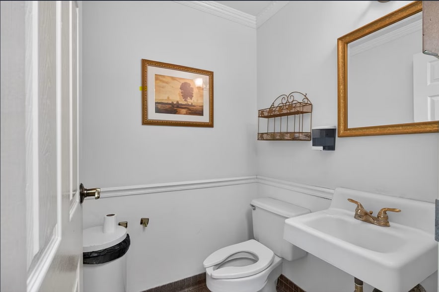 More Photos Of 2039 Indian Rocks Rd, Largo Medical For Sale