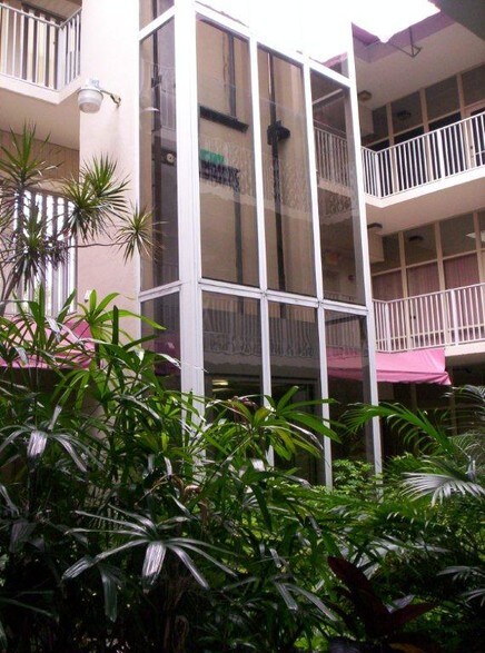 More Photos Of 8360 W Oakland Park Blvd, Sunrise Office For Lease