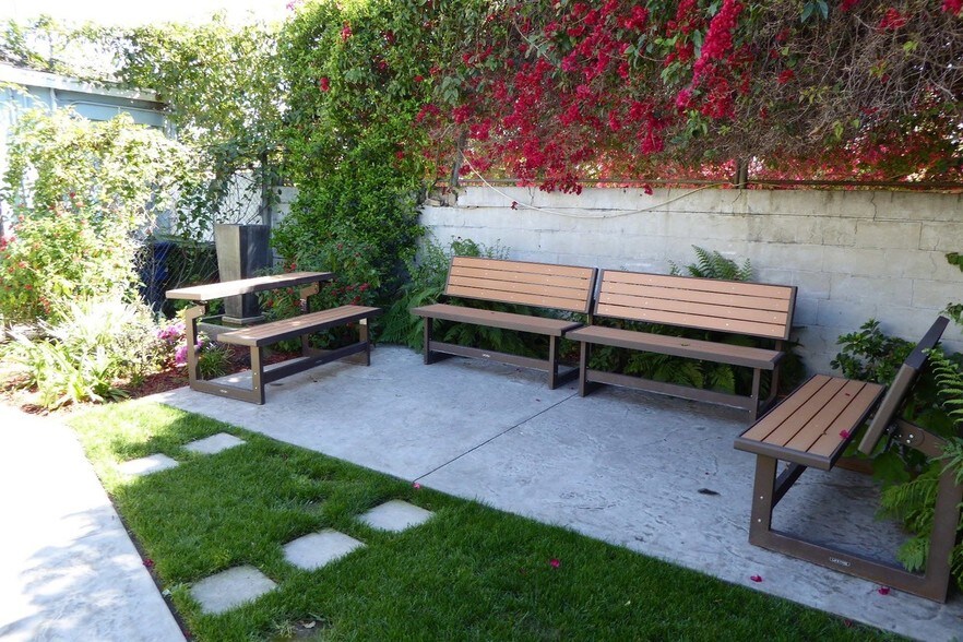 More Photos Of 6841 Crenshaw Blvd, Los Angeles Veterinarian Kennel For Lease