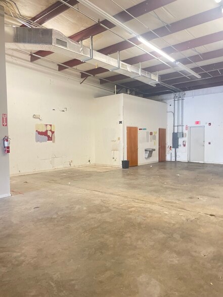 More Photos Of 1760 Tree Blvd, Saint Augustine Freestanding For Lease