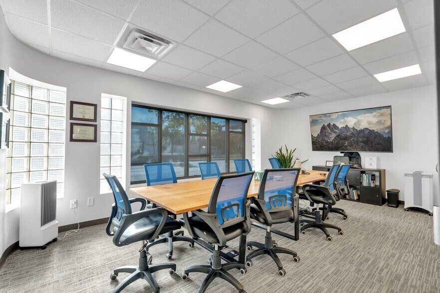 More Photos Of 1345 S Broadway, Denver Medical For Sale