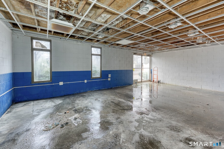 More Photos Of 860 Stafford Rd, Storrs Mansfield Industrial For Sale