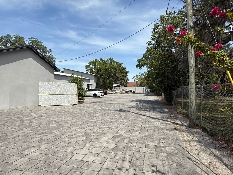 More Photos Of 2736 Land O Lakes Blvd, Land O' Lakes Storefront Retail Residential For Sale