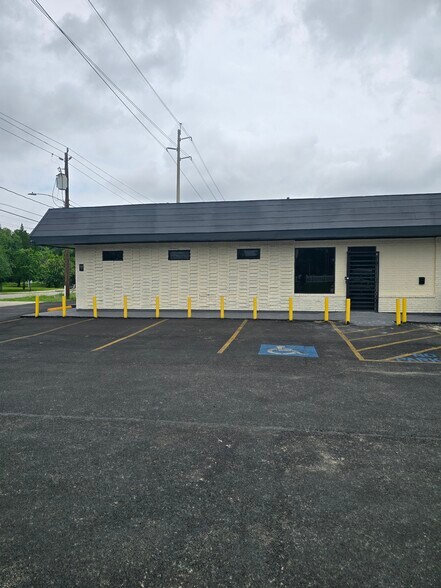 More Photos Of 3619 Reed Rd, Houston Freestanding For Lease