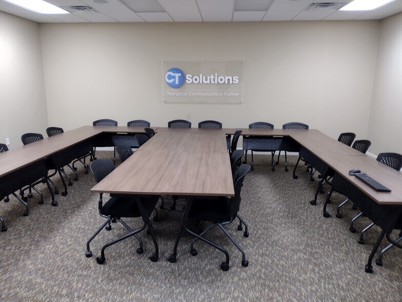 More Photos Of 5207 Belle Wood Ct, Buford Warehouse For Sale