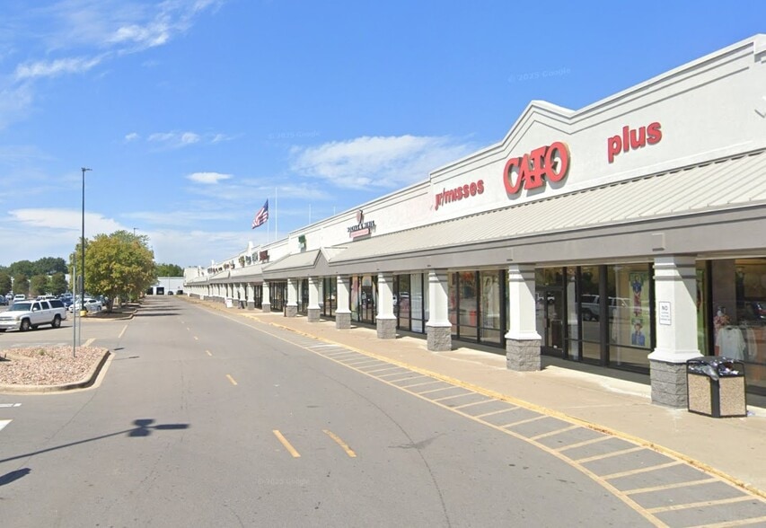 Primary Photo Of 2315-2367 Madison St, Clarksville Unknown For Lease