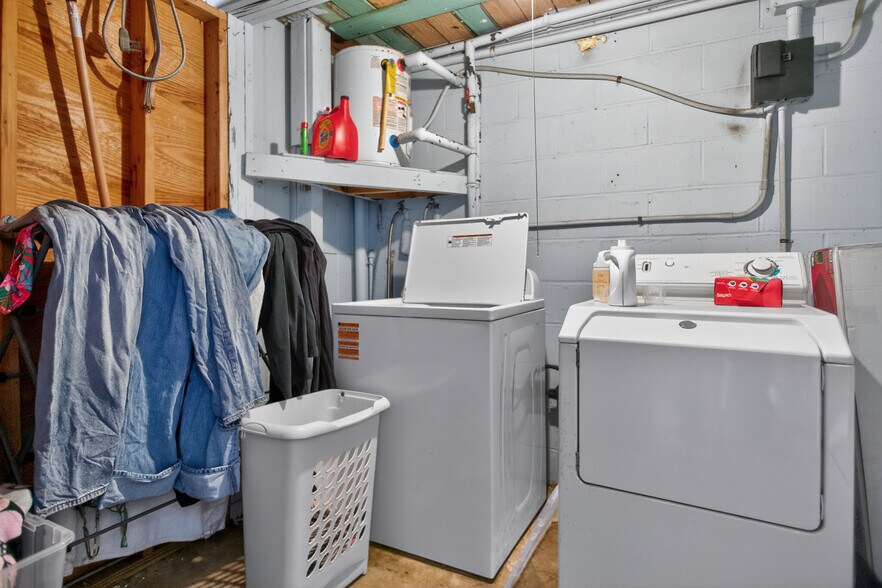 More Photos Of 123 Margaret St, Neptune Beach Multifamily For Sale