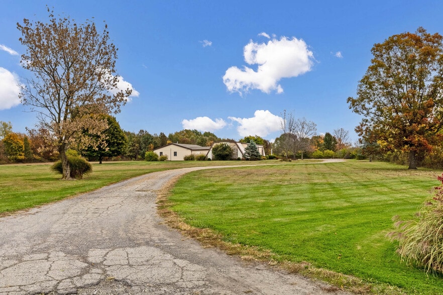 More Photos Of 4277 Columbus Pike, Delaware Religious Facility For Sale