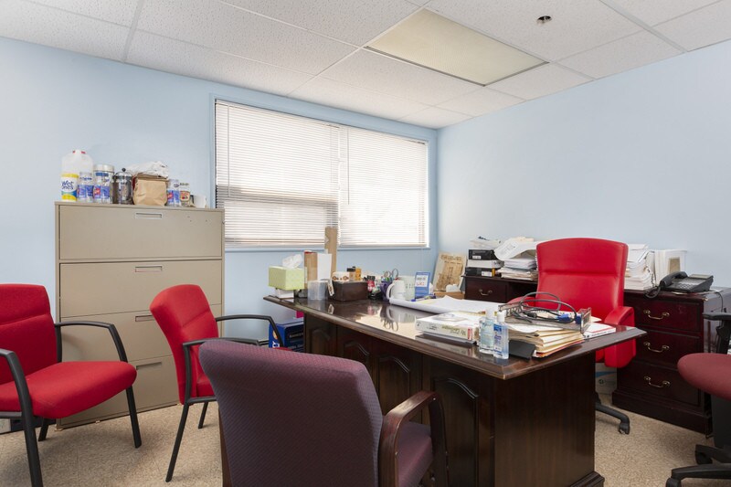 More Photos Of 950-970 Eastern Ave, Malden Manufacturing For Sale