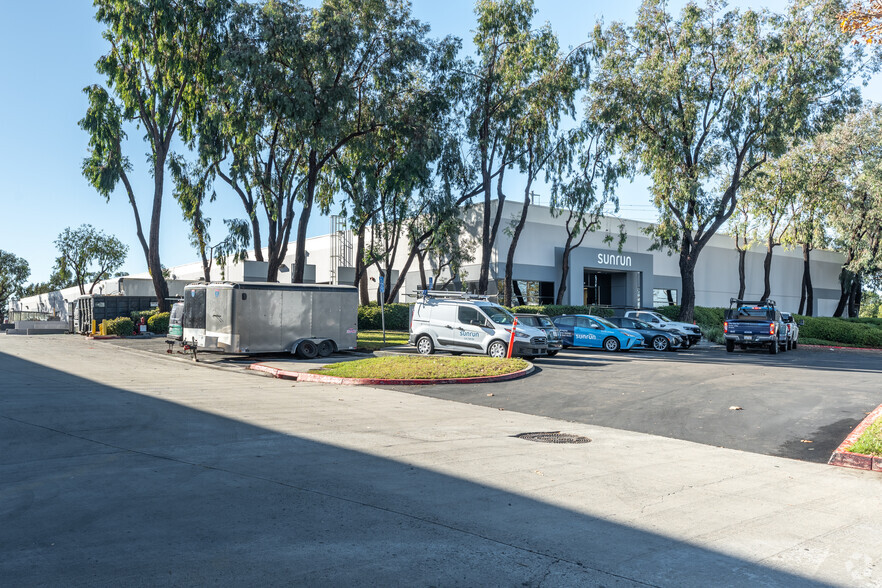 Primary Photo Of 1225 Park Center Dr, Vista Warehouse For Lease