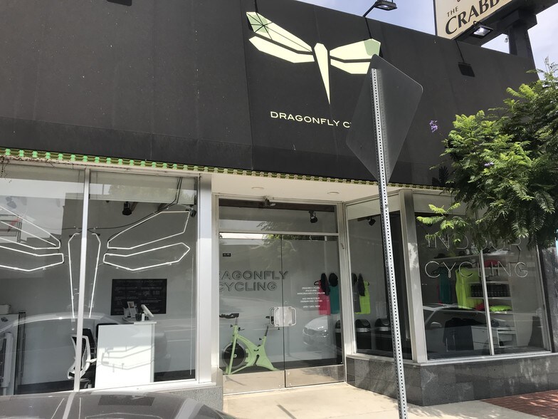 More Photos Of 4455 Van Nuys Blvd, Sherman Oaks Storefront For Sale