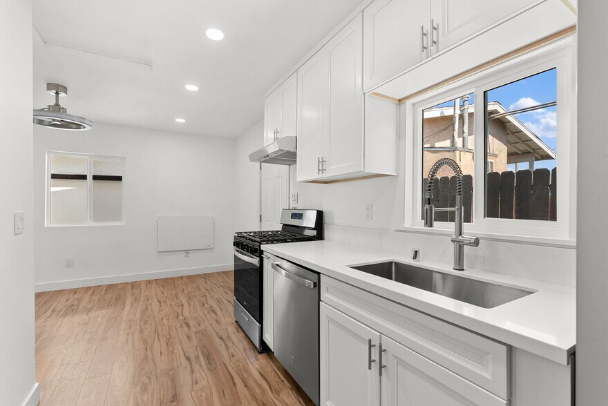 More Photos Of 4265 36th St, San Diego Apartments For Sale