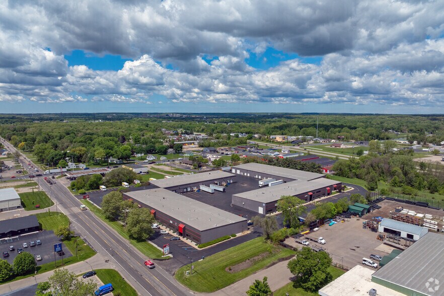 More Photos Of 5111-5121 E ML Ave, Kalamazoo Light Distribution For Lease