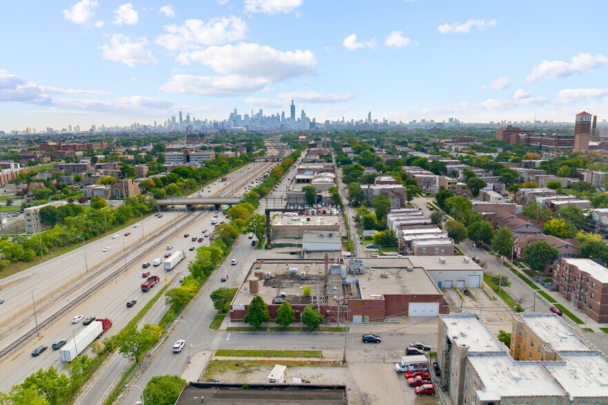 More Photos Of 3659 W Harrison St, Chicago Warehouse For Sale