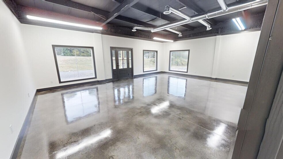 More Photos Of 3870 AL-69, Cullman Storefront For Lease