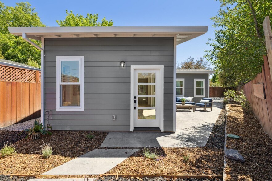 More Photos Of 846 Wilmac Ave, Novato Apartments For Sale