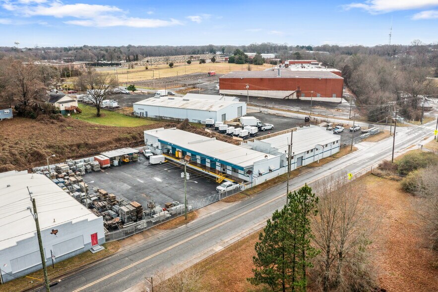 More Photos Of 812 Dr Martin Luther King Jr Way, Gastonia Industrial For Sale