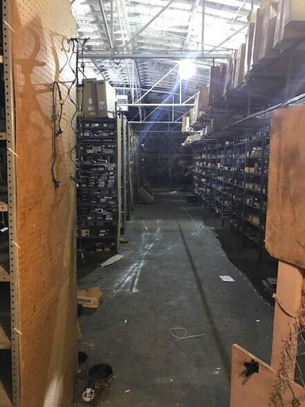 More Photos Of 950 S Gallatin St, Jackson Industrial For Lease