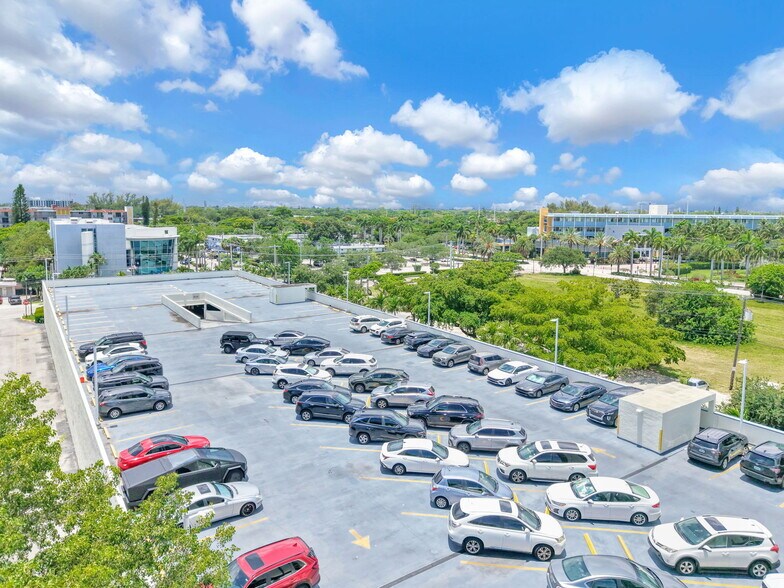 More Photos Of 12550 Biscayne Blvd, North Miami Medical For Sale