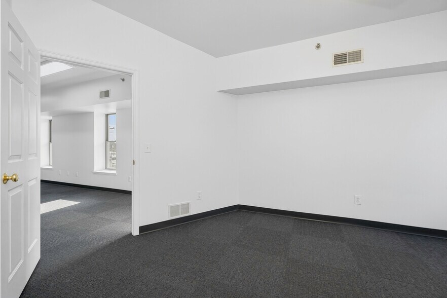 More Photos Of 1 Railroad Ave, Goshen Storefront Retail Office For Lease